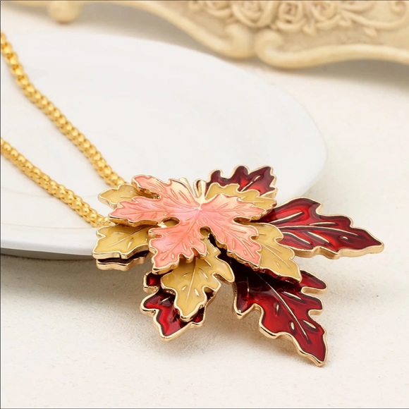 Orange Red Yellow Fall Colored Maple Leaves Necklace 🍁 - Picture 6 of 7